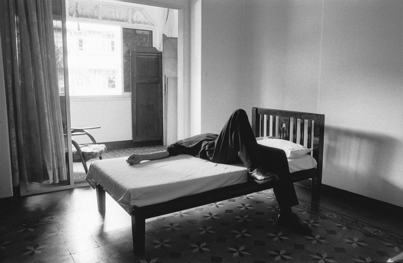 LAZY Monochrome sample 2