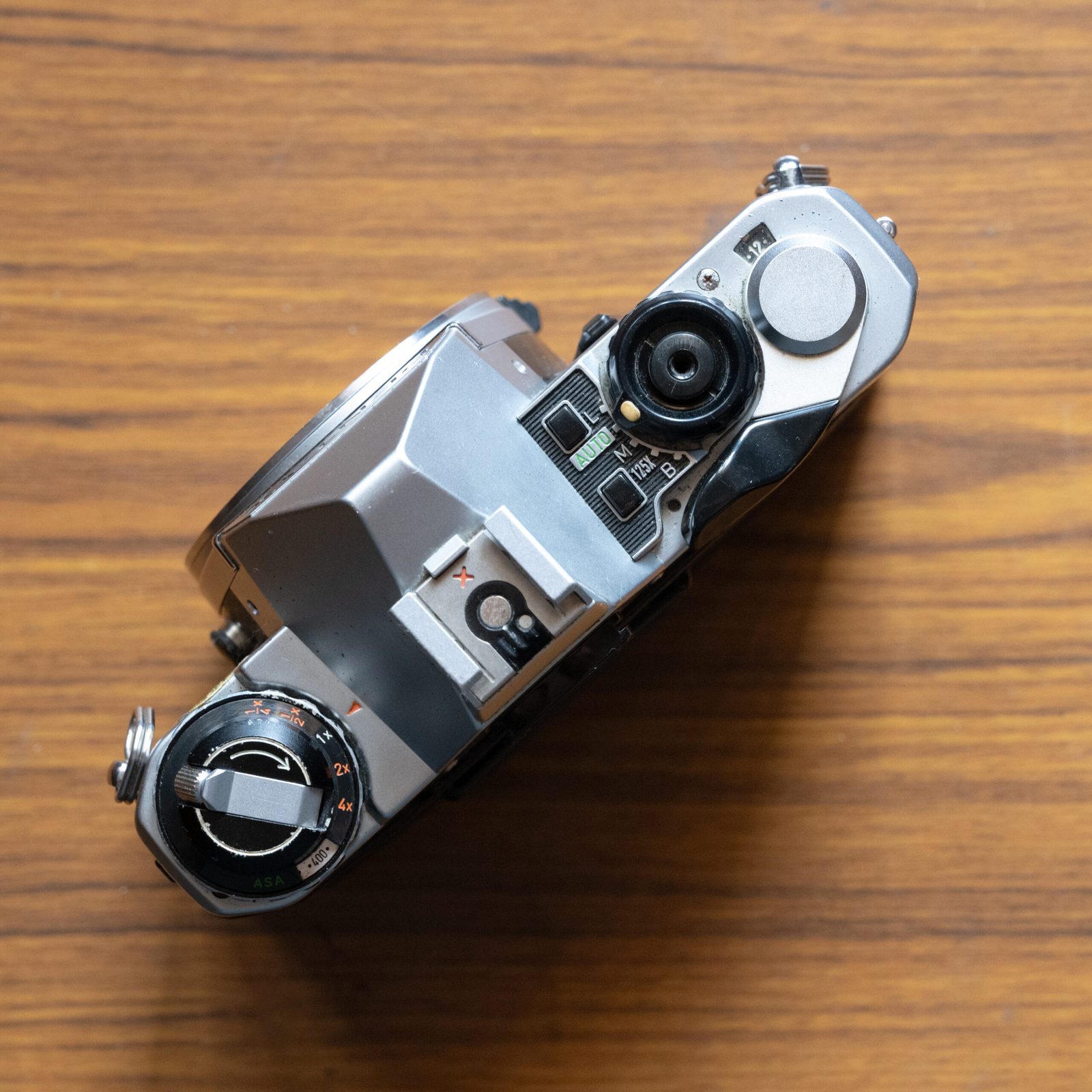 Pentax Me Super + Pentax winder me ii with Pentax 50mm f2, view 3