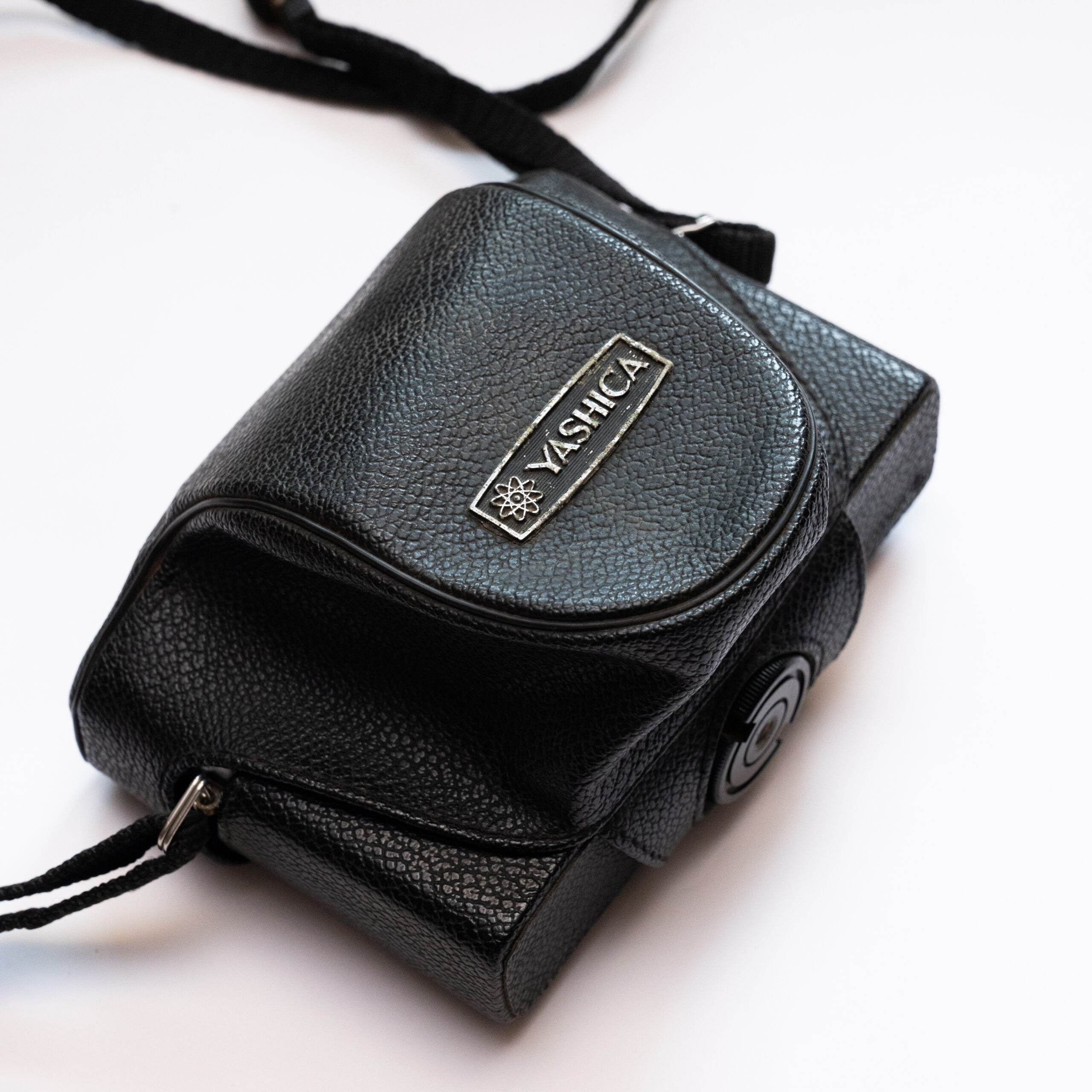 YASHICA MG-1 with Original Case, view 6