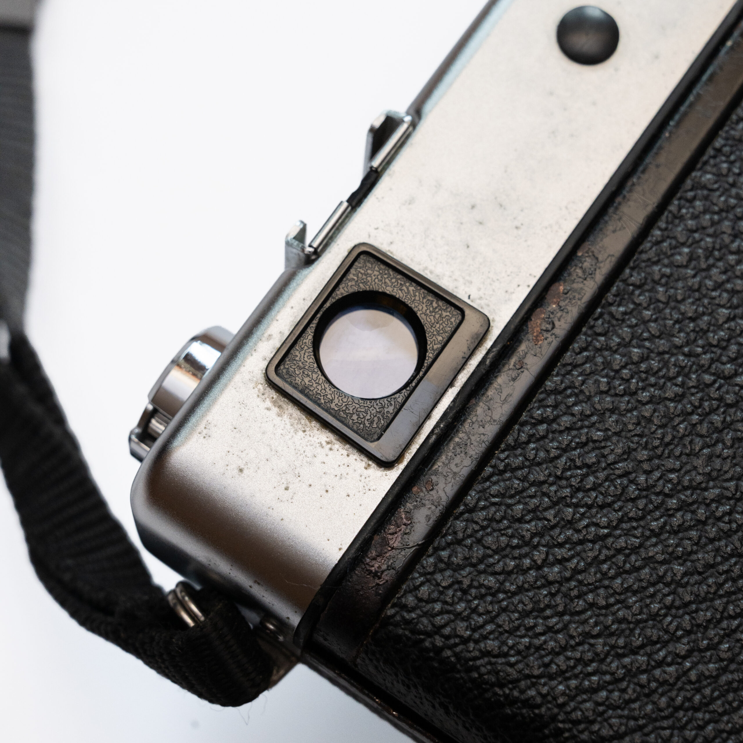 YASHICA MG-1 with Original Case, view 5