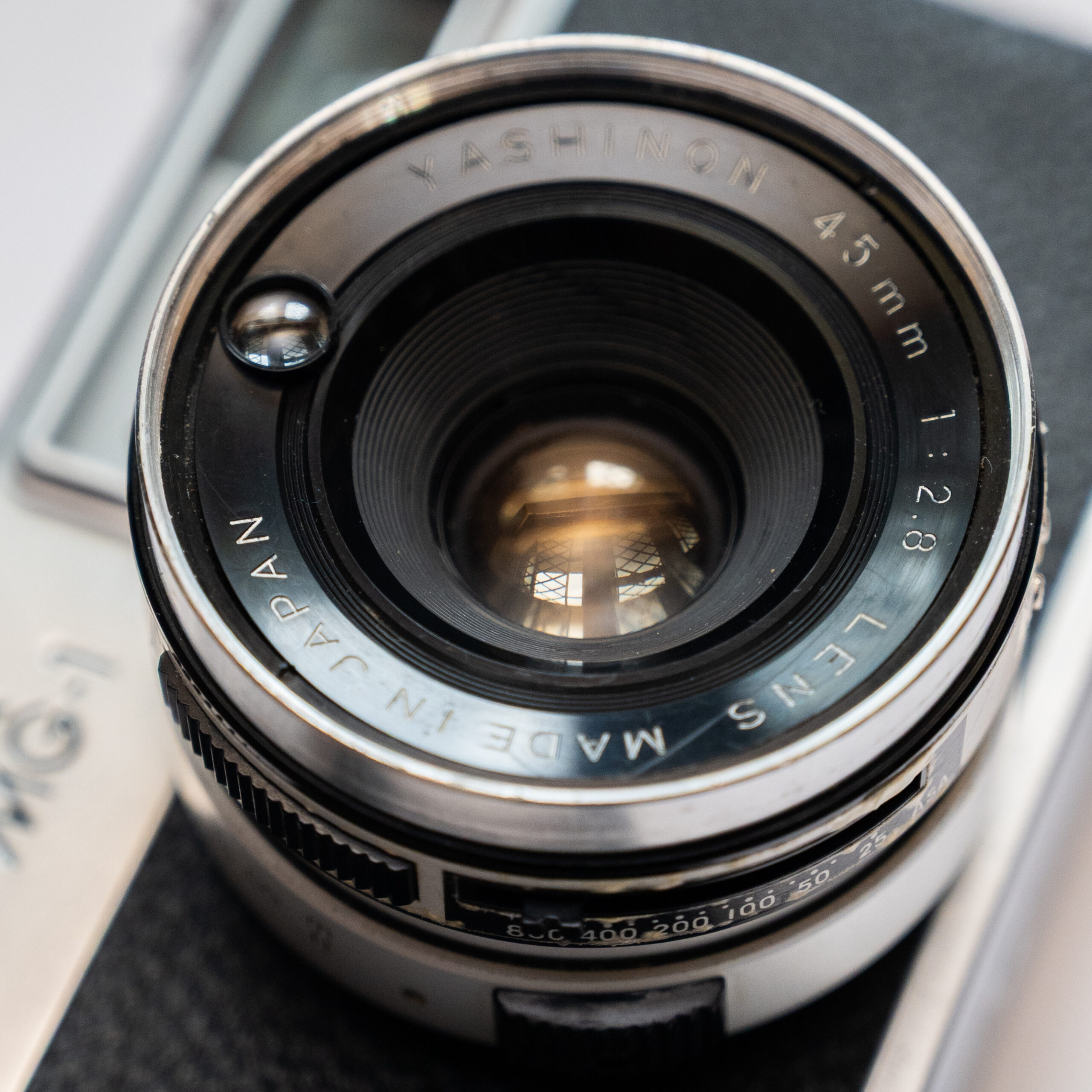 YASHICA MG-1 with Original Case, view 8