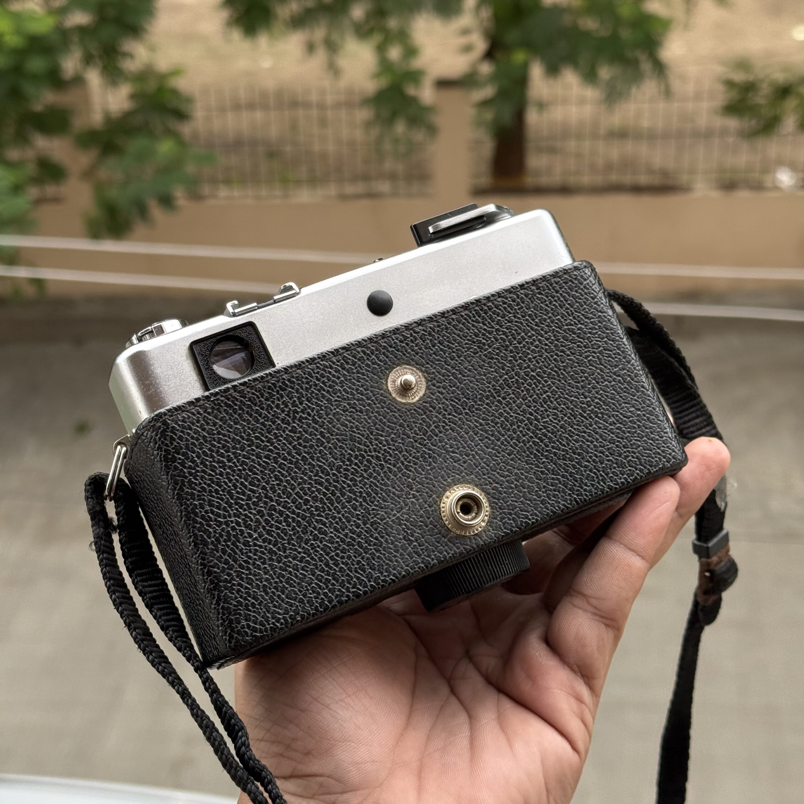 YASHICA MG-1 with Original Case, view 12