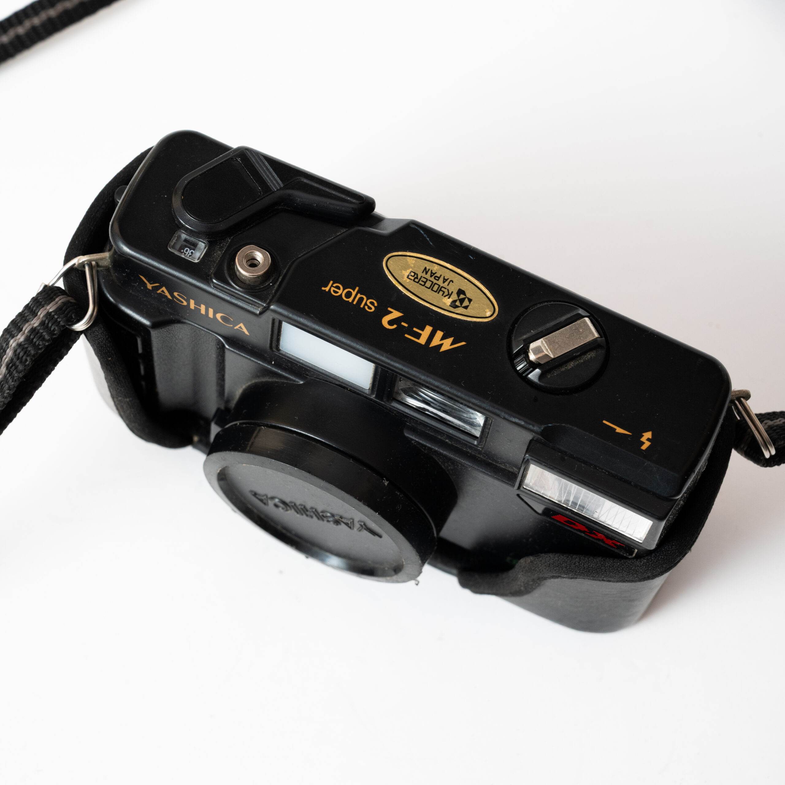 Yashica MF-2 Super DX with Original bottom half case, view 6
