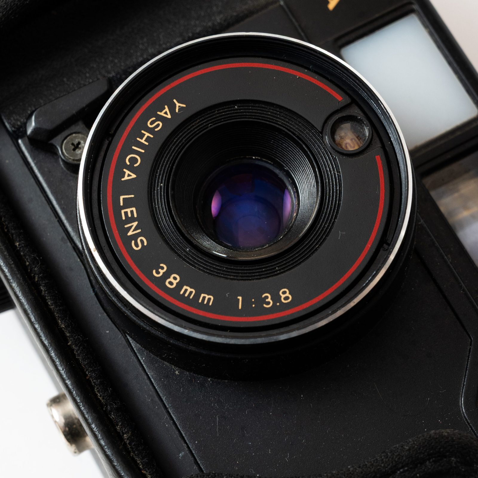 Yashica MF-2 Super DX with Original bottom half case, view 4