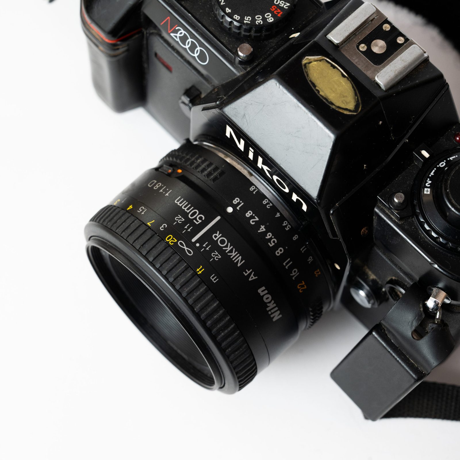Nikon N2000 + Nikon AF Nikkor 50mm f/1.8D, view 5