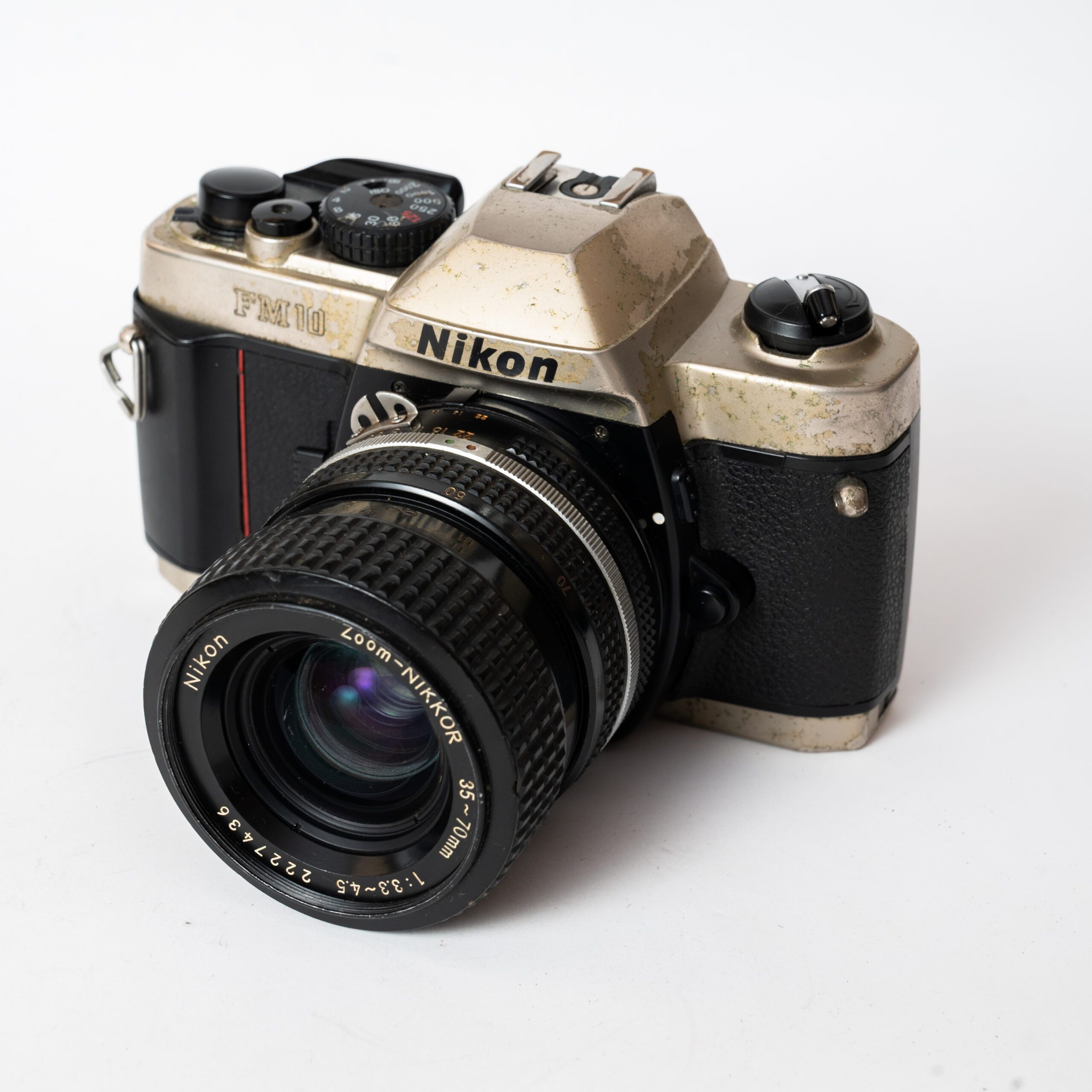 Nikon FM10 + Nikon Zoom-NIKKOR 35-70mm | Film Camera in India